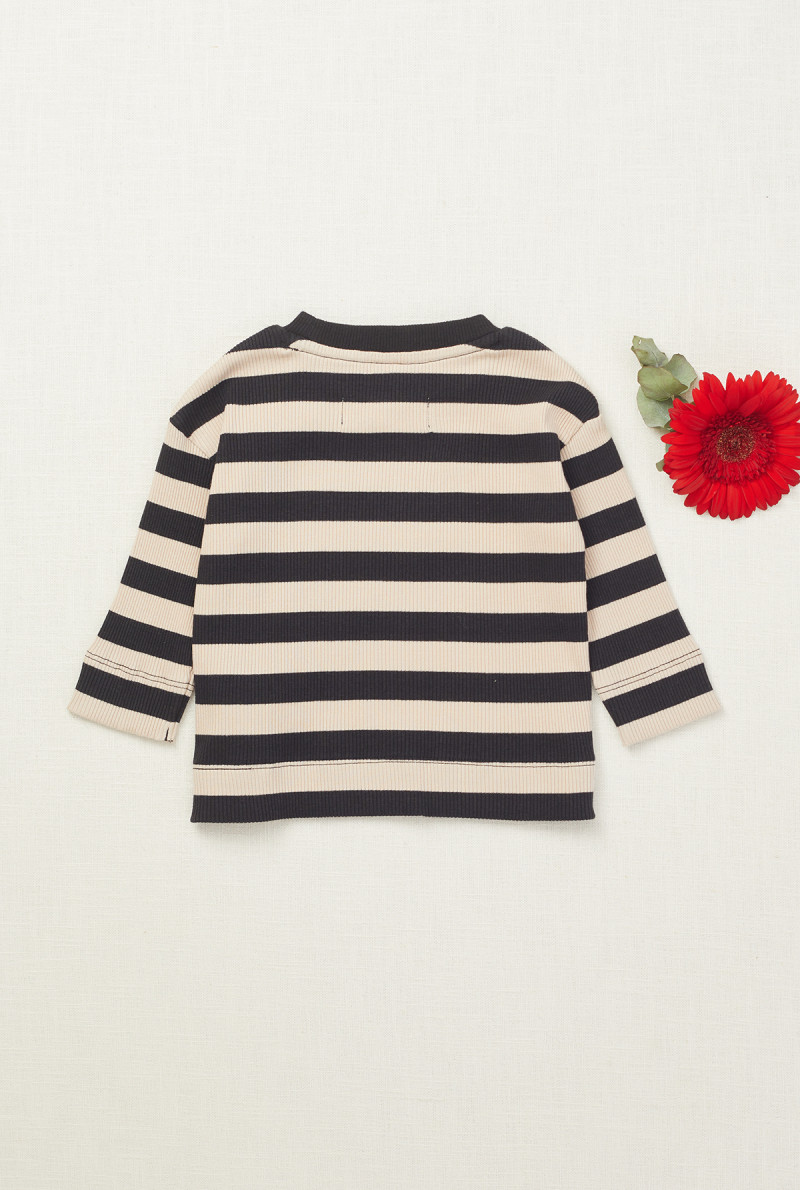 REMERA MANGA LARGA CROACIA