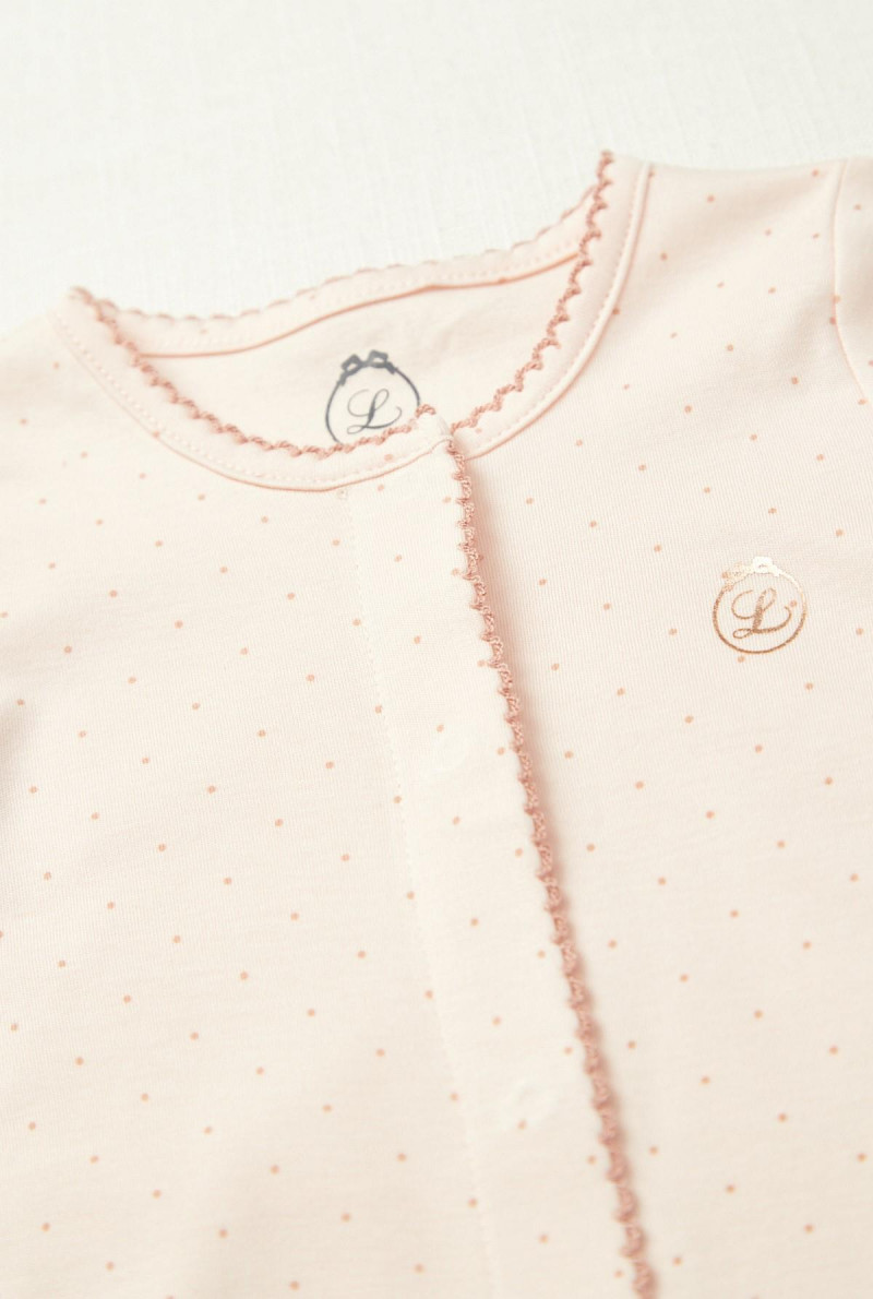 ENTERITO CON PIE PINTITAS